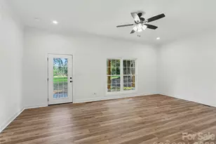 410 E 16th St, Kannapolis, NC 28083 - Photo 11