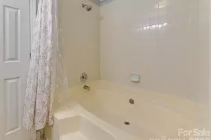 766 Marsh Rd, Charlotte, NC 28209 - Photo 25
