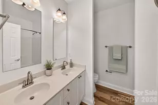 783 Grandin Rd, Charlotte, NC 28208 - Photo 11