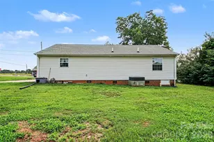 409 Baker St, Kings Mountain, NC 28086 - Photo 25
