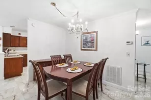 4816 Spring Lake Rd, Charlotte, NC 28212 - Photo 7
