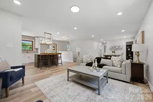 19924 Floral Ln, Cornelius, NC 28031 - Photo 13