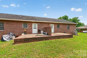 1535 & 1537 23rd Street NE, Hickory, NC 28601 - Photo 9