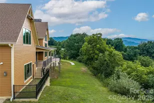 946 Ridge Rd, Green Mountain, NC 28740 - Photo 21