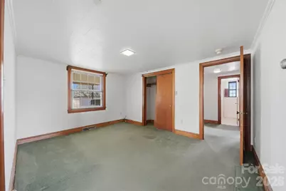 2421 35th Street Court NE, Hickory, NC 28601 - Photo 15
