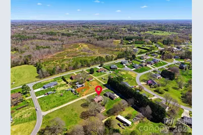 2421 35th Street Court NE, Hickory, NC 28601 - Photo 35