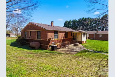 2421 35th Street Court NE, Hickory, NC 28601 - Photo 29