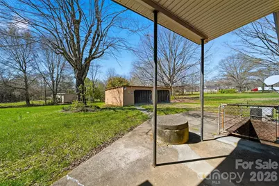 2421 35th Street Court NE, Hickory, NC 28601 - Photo 33