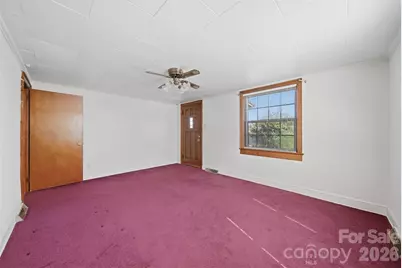 2421 35th Street Court NE, Hickory, NC 28601 - Photo 7