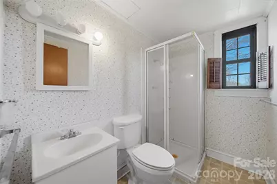 2421 35th Street Court NE, Hickory, NC 28601 - Photo 23