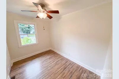 1521 Herrin Avenue, Charlotte, NC 28205 - Photo 15