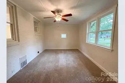 1521 Herrin Avenue, Charlotte, NC 28205 - Photo 13