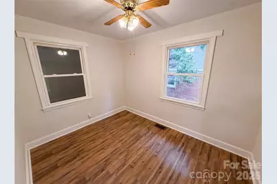1521 Herrin Avenue, Charlotte, NC 28205 - Photo 17