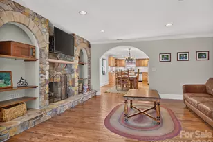 3046 Turnpike Rd, Horse Shoe, NC 28742 - Photo 7