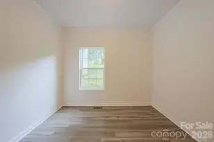 17 Berry Hill Rd, Asheville, NC 28806 - Photo 11