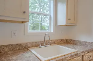 17 Berry Hill Rd, Asheville, NC 28806 - Photo 29