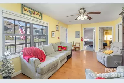 2415 A,B & 2441 S Center Street, Hickory, NC 28602 - Photo 11