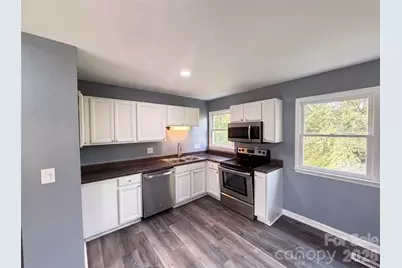 5601 Beaconsfield Road, Charlotte, NC 28214 - Photo 7