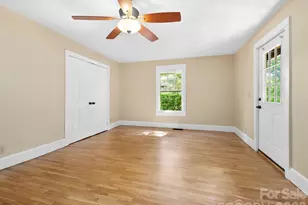 57 Dale St, Asheville, NC 28806 - Photo 15