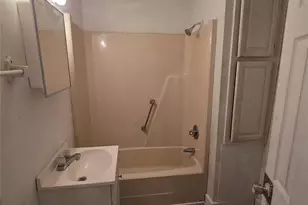 421 N Salisbury Ave, Spencer, NC 28159 - Photo 9