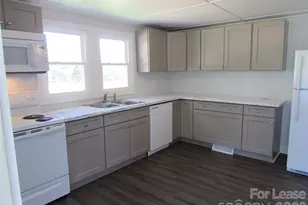 1750 Patterson St, China Grove, NC 28147 - Photo 3