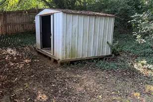 402 Lincoln St, Belmont, NC 28012 - Photo 3