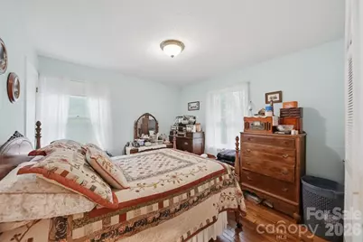 7180 Valley View Drive, Newland, NC 28657 - Photo 13