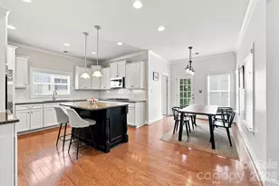 6333 Kennard Dr, Charlotte, NC 28216 - Photo 9
