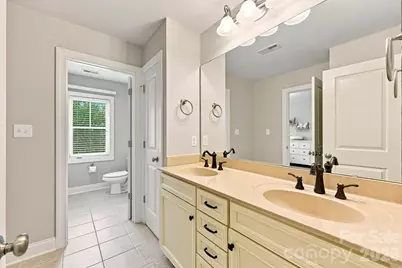 6333 Kennard Drive, Charlotte, NC 28216 - Photo 31