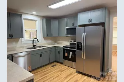 299 US 221 Highway S, Marion, NC 28752 - Photo 11