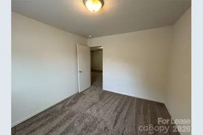 3015 Meadow Knoll Drive, Charlotte, NC 28269 - Photo 15