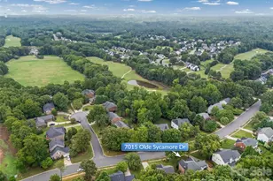 7015 Olde Sycamore Dr, Charlotte, NC 28227 - Photo 5