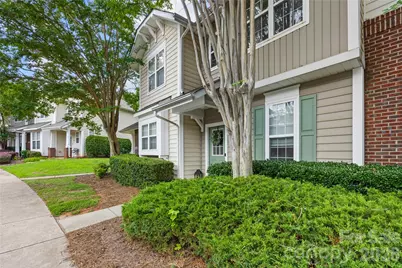 8456 Chaceview Court, Charlotte, NC 28269 - Photo 5