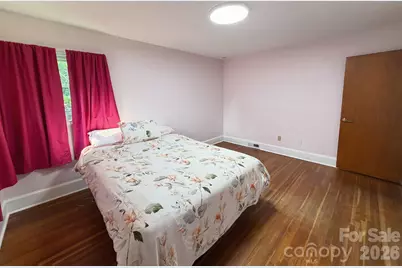 1327 Dresden Drive W, Charlotte, NC 28205 - Photo 17