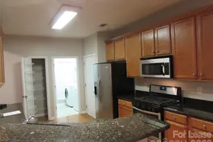 127 Tilton Dr, Mooresville, NC 28115 - Photo 3