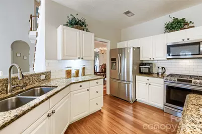 6211 Coleridge Court, Charlotte, NC 28269 - Photo 15