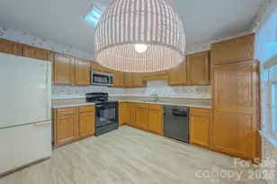902 Woodlea Ct, Asheville, NC 28806 - Photo 17