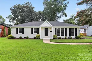 4726 Walden Ct, Charlotte, NC 28210 - Photo 1