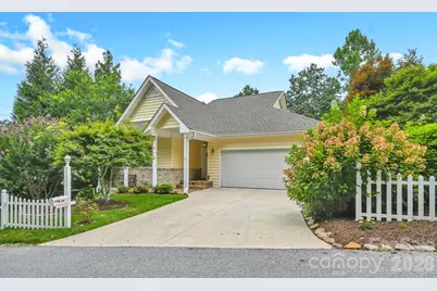 230 Carriage Summitt Way #2423, Hendersonville, NC 28791 - Photo 1