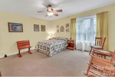 230 Carriage Summitt Way #2423, Hendersonville, NC 28791 - Photo 33