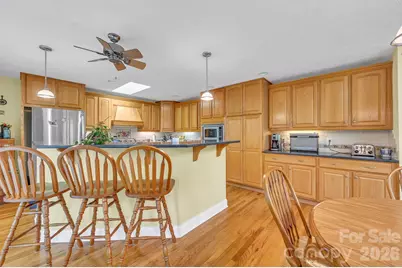 230 Carriage Summitt Way #2423, Hendersonville, NC 28791 - Photo 15