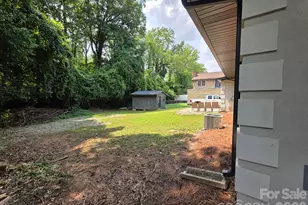 1501 Vancouver Dr, Charlotte, NC 28213 - Photo 37