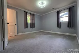 1501 Vancouver Dr, Charlotte, NC 28213 - Photo 19