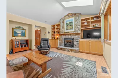620 Thunder Road, Brevard, NC 28712 - Photo 9