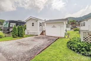 20 Strollers Ln, Waynesville, NC 28785 - Photo 17