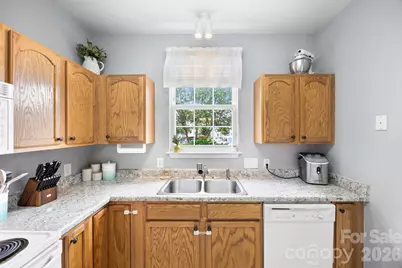 927 Claybrook Circle, Gastonia, NC 28054 - Photo 5