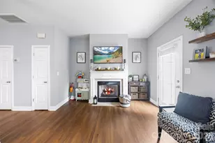 927 Claybrook Cir, Gastonia, NC 28054 - Photo 9
