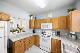927 Claybrook Cir, Gastonia, NC 28054 - Photo 3