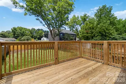 711 Pennsylvania Avenue, Charlotte, NC 28216 - Photo 5