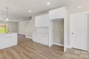 711 Pennsylvania Ave, Charlotte, NC 28216 - Photo 17